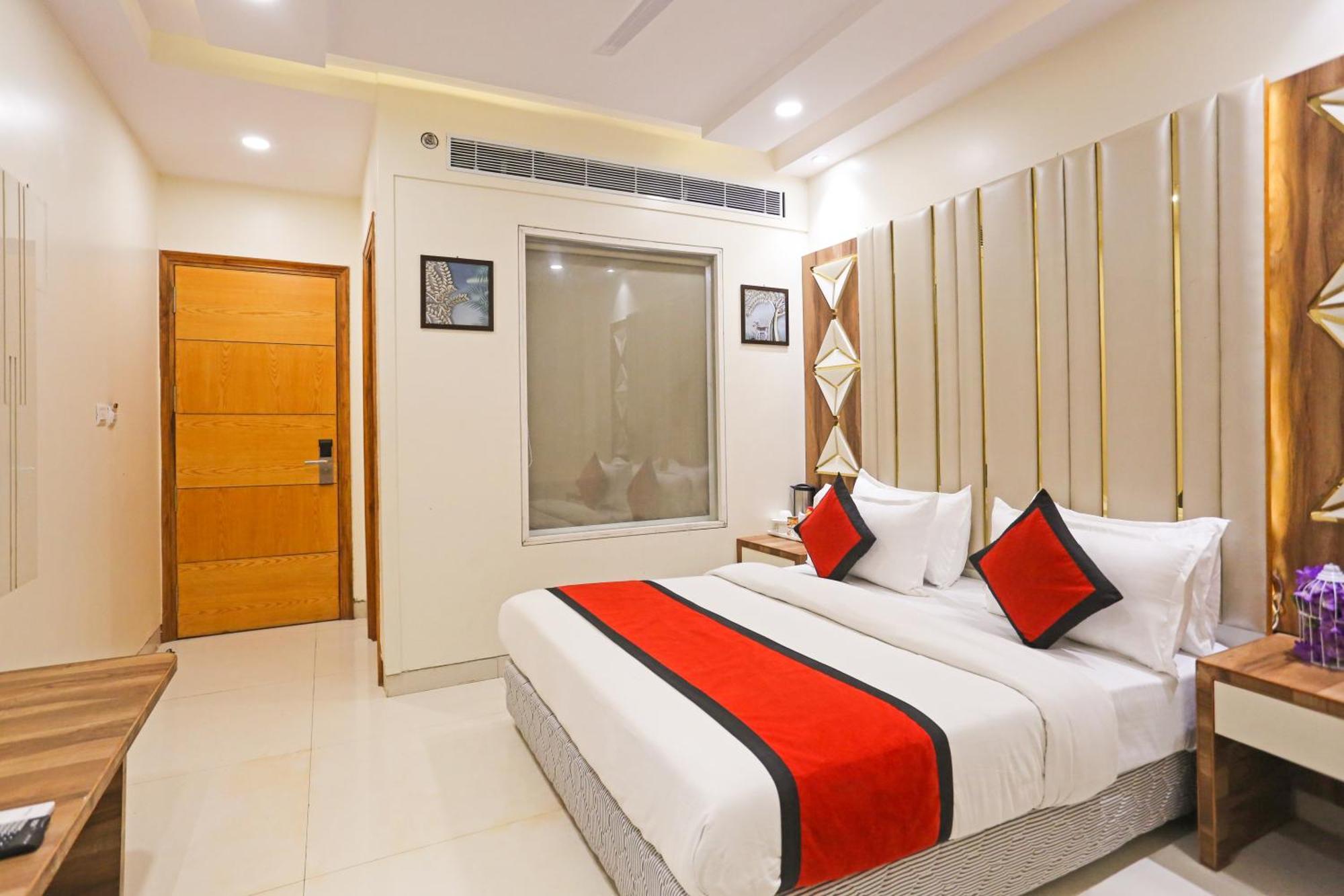 Hotel Worth Newly Bulit - New Delhi Exterior photo