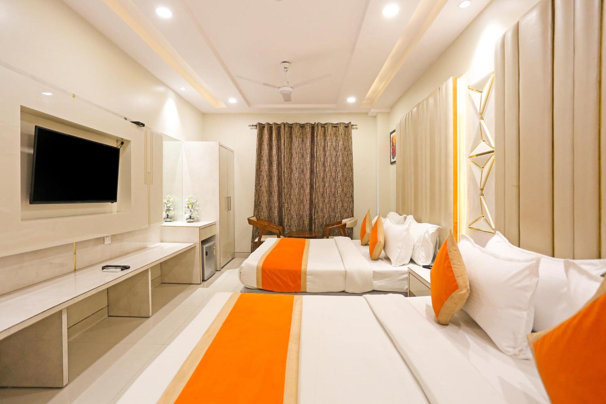 Hotel Worth Newly Bulit - New Delhi Exterior photo